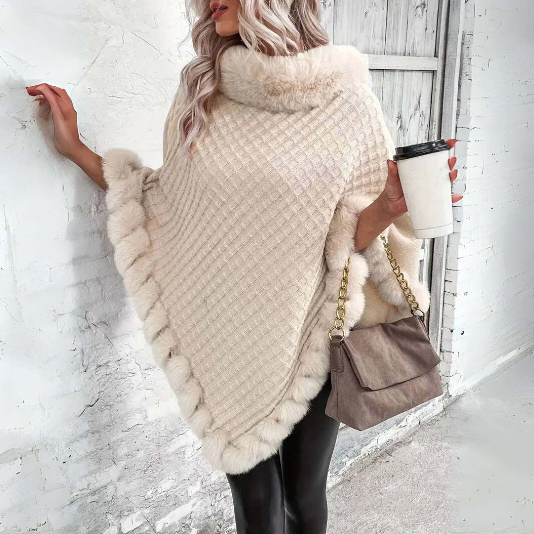 KAYLEN | LUXURIÖSER STRICKPONCHO MIT KUNSTFELL