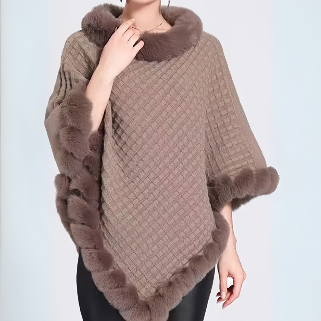 KAYLEN | LUXURIÖSER STRICKPONCHO MIT KUNSTFELL